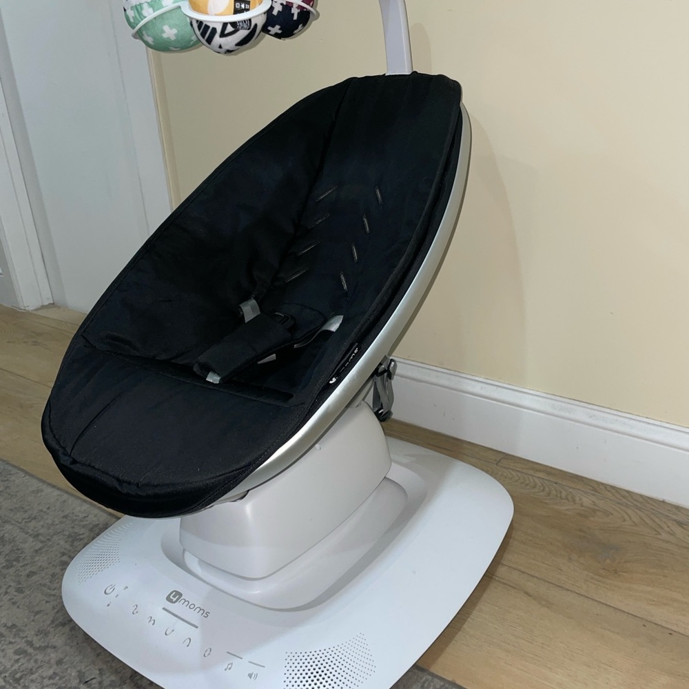 Excellent condition 4moms mamaroo multi swing